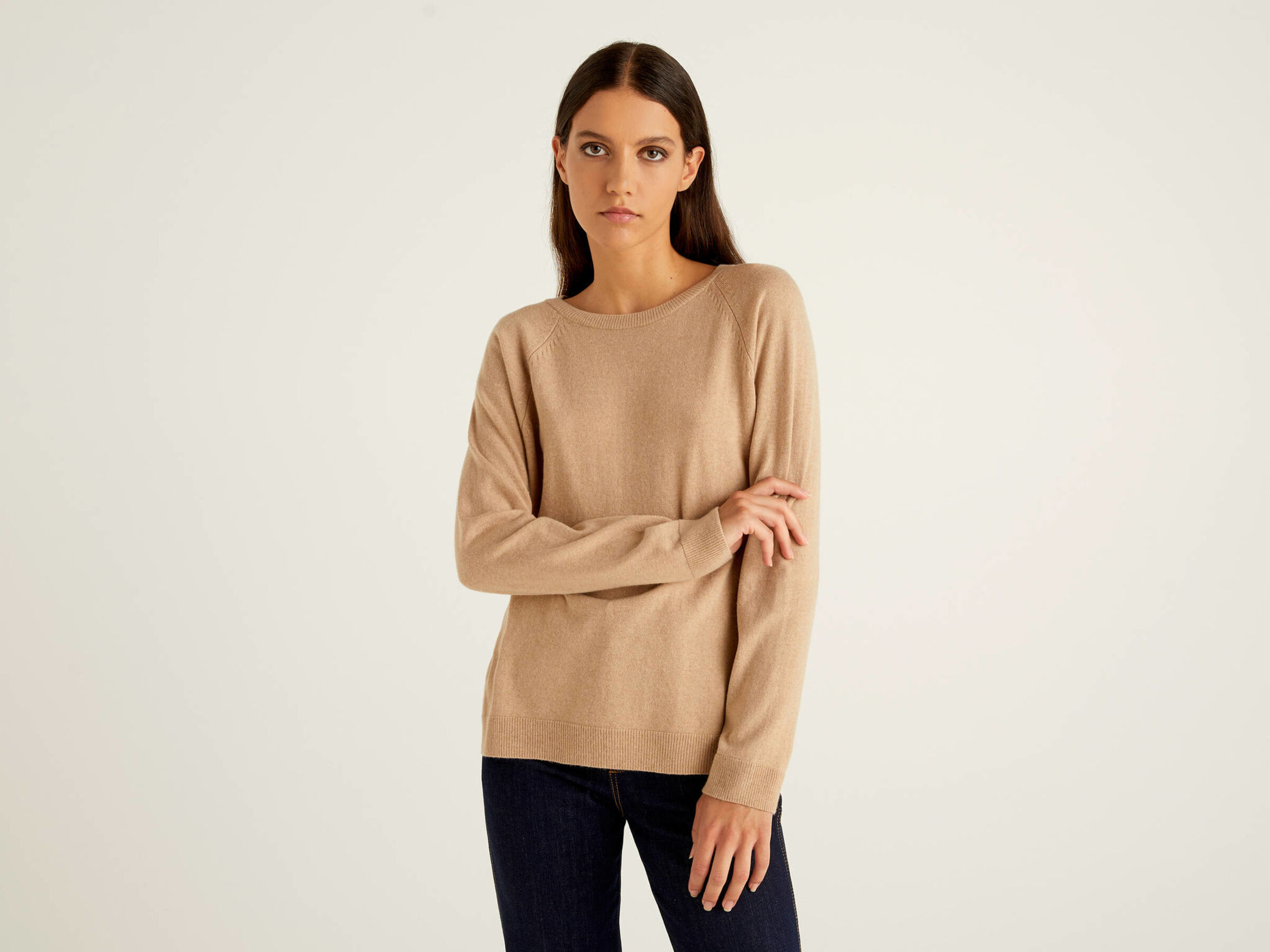 Camel Crew Neck Sweater In Cashmere And Wool Blend