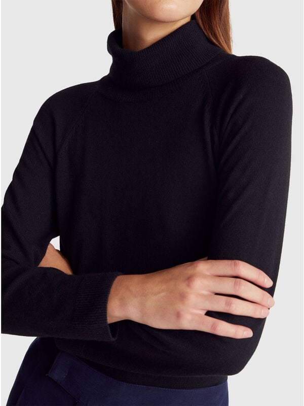 Black turtleneck sweater in cashmere and wool blend Women