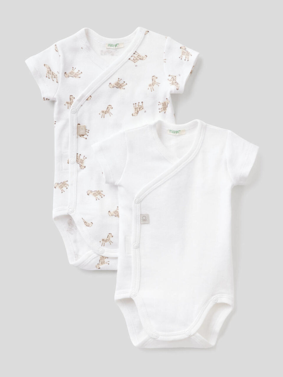 Two short sleeve bodysuits in organic cotton image number 1