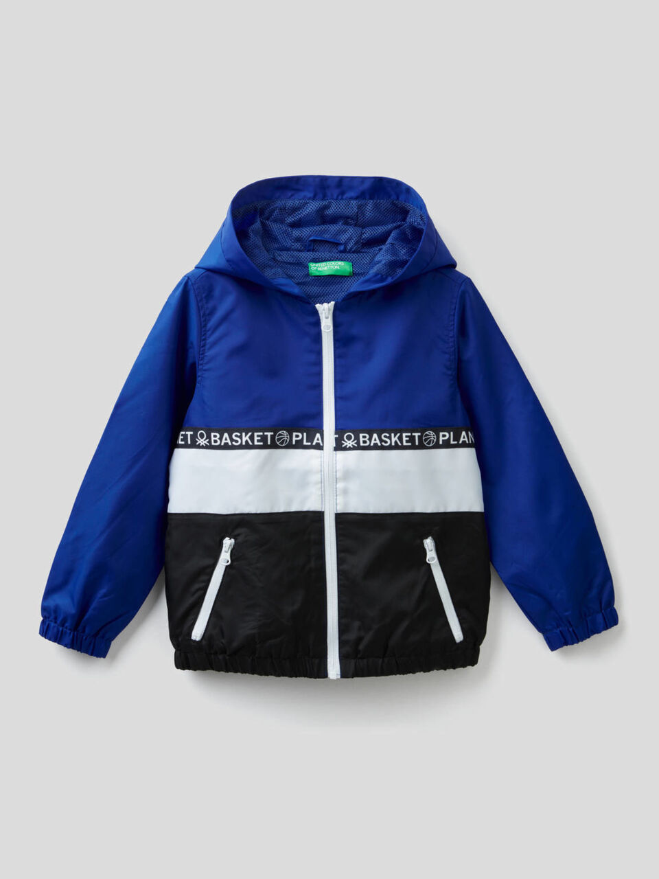 Light jacket with hood image number 1