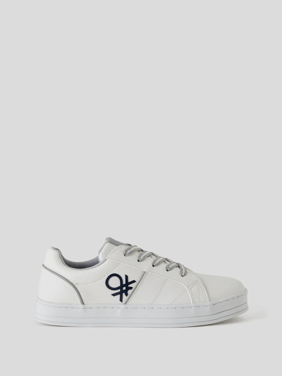 Low-top sneakers with logo image number 1