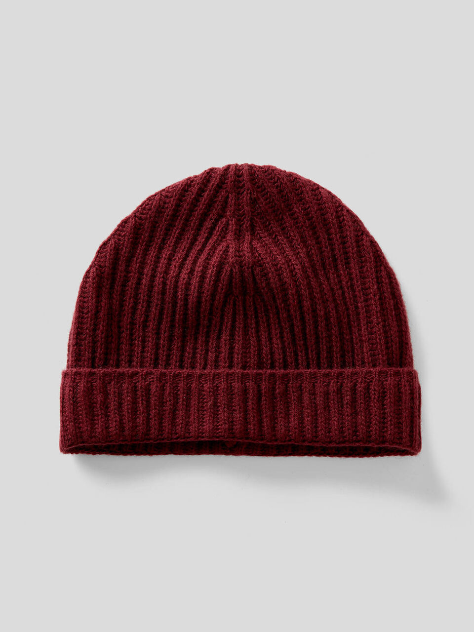 Hat in pure virgin wool image number 1