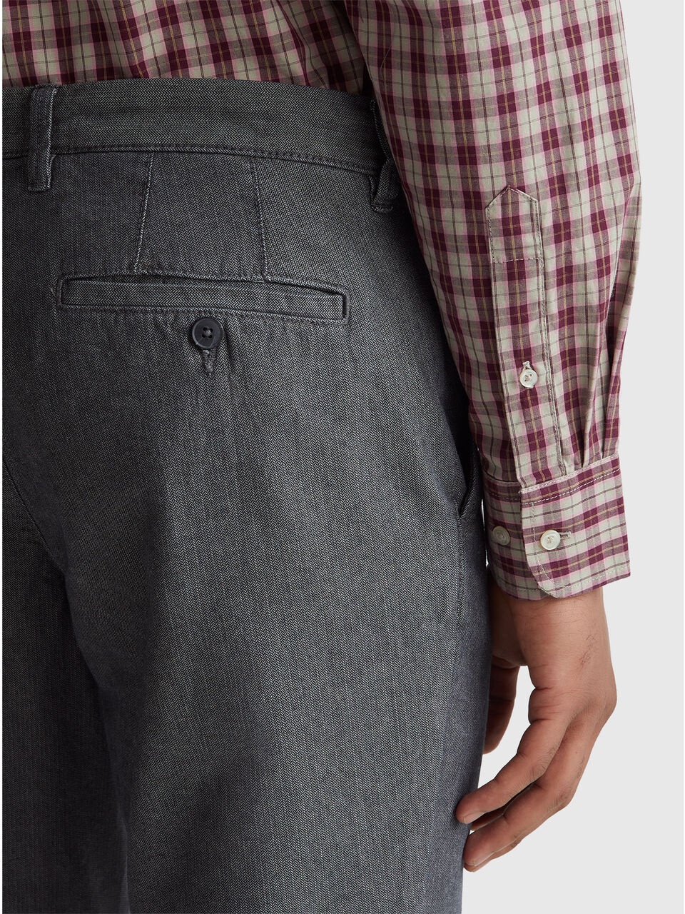 TROUSERS Men image number null