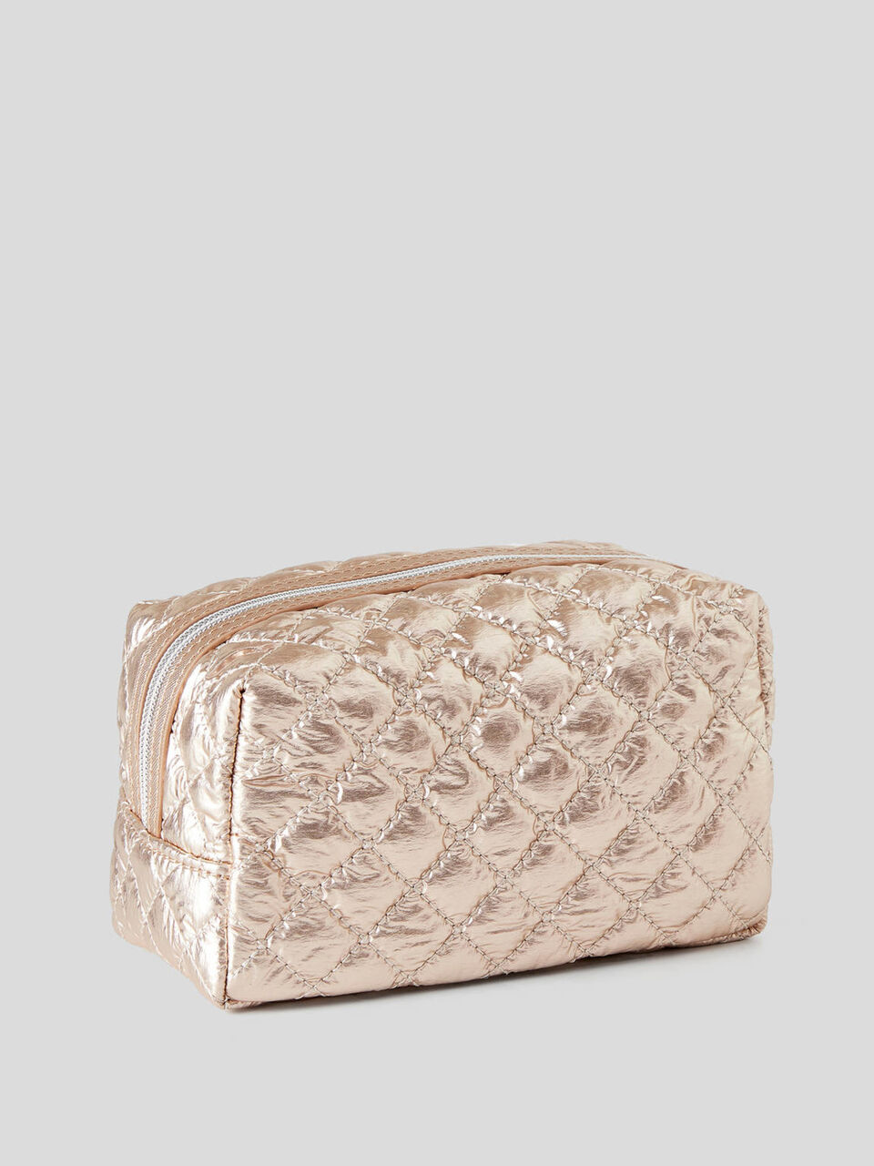 Quilted beauty case image number 2