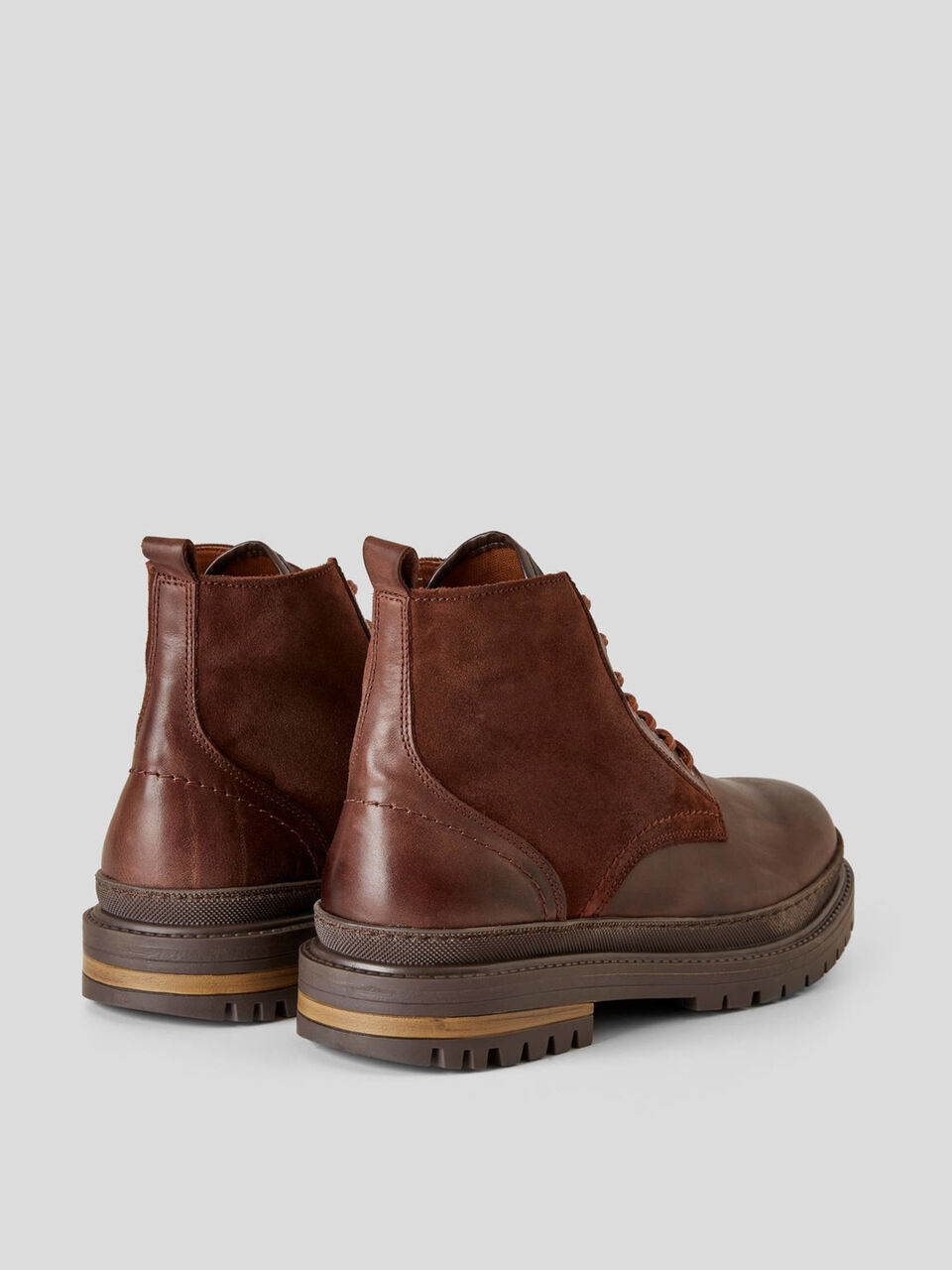 Genuine leather shoes image number 2
