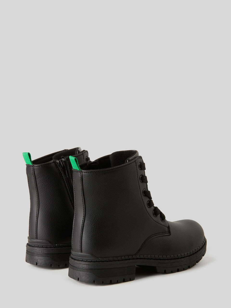 Leather look heavy-duty boots image number 2