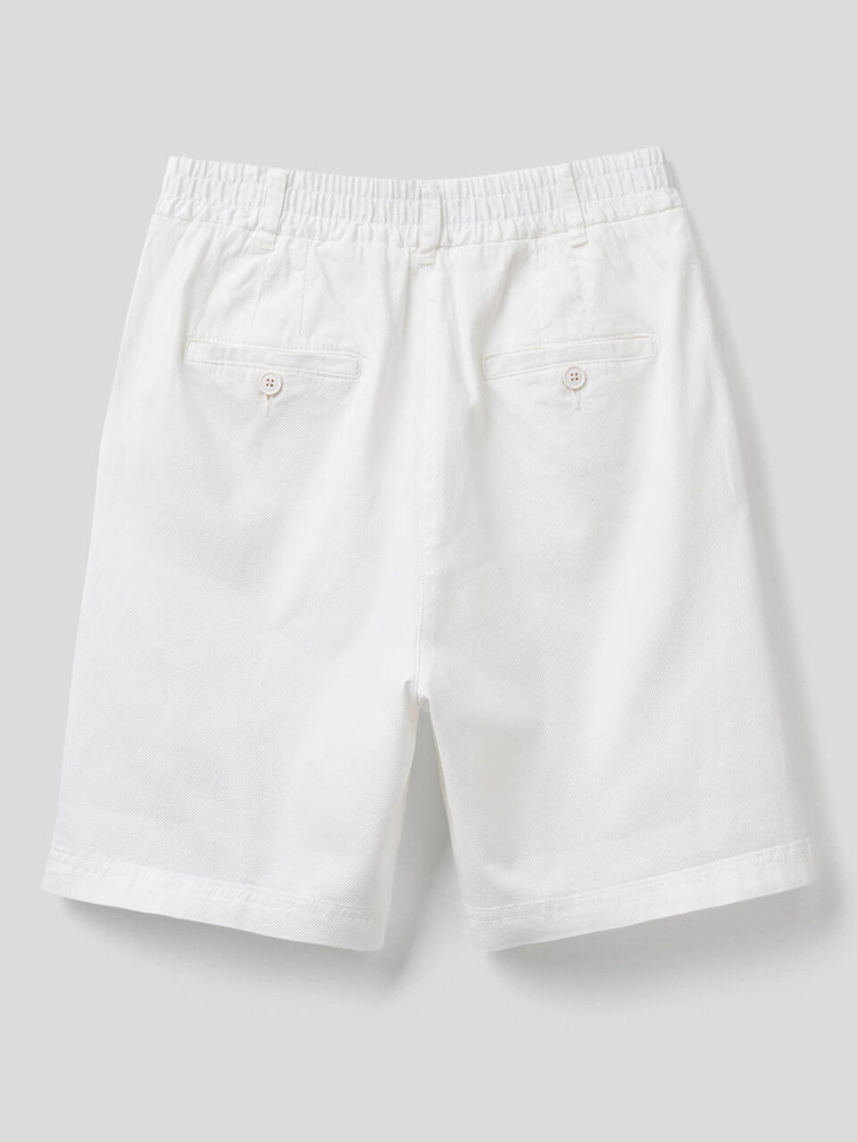 Solid color stretch cotton bermudas image number 2