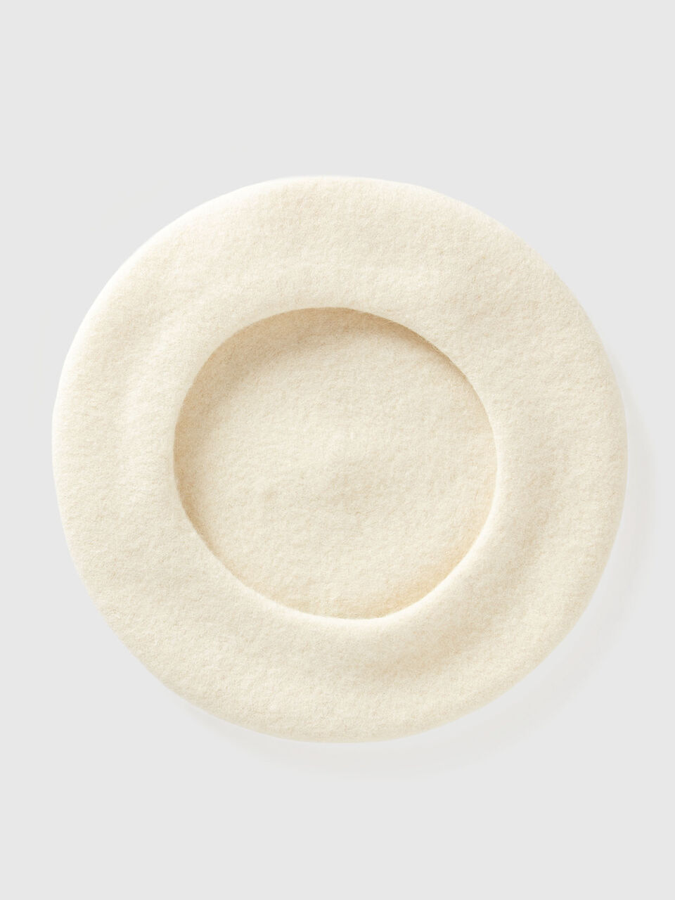 HAT Women image number null