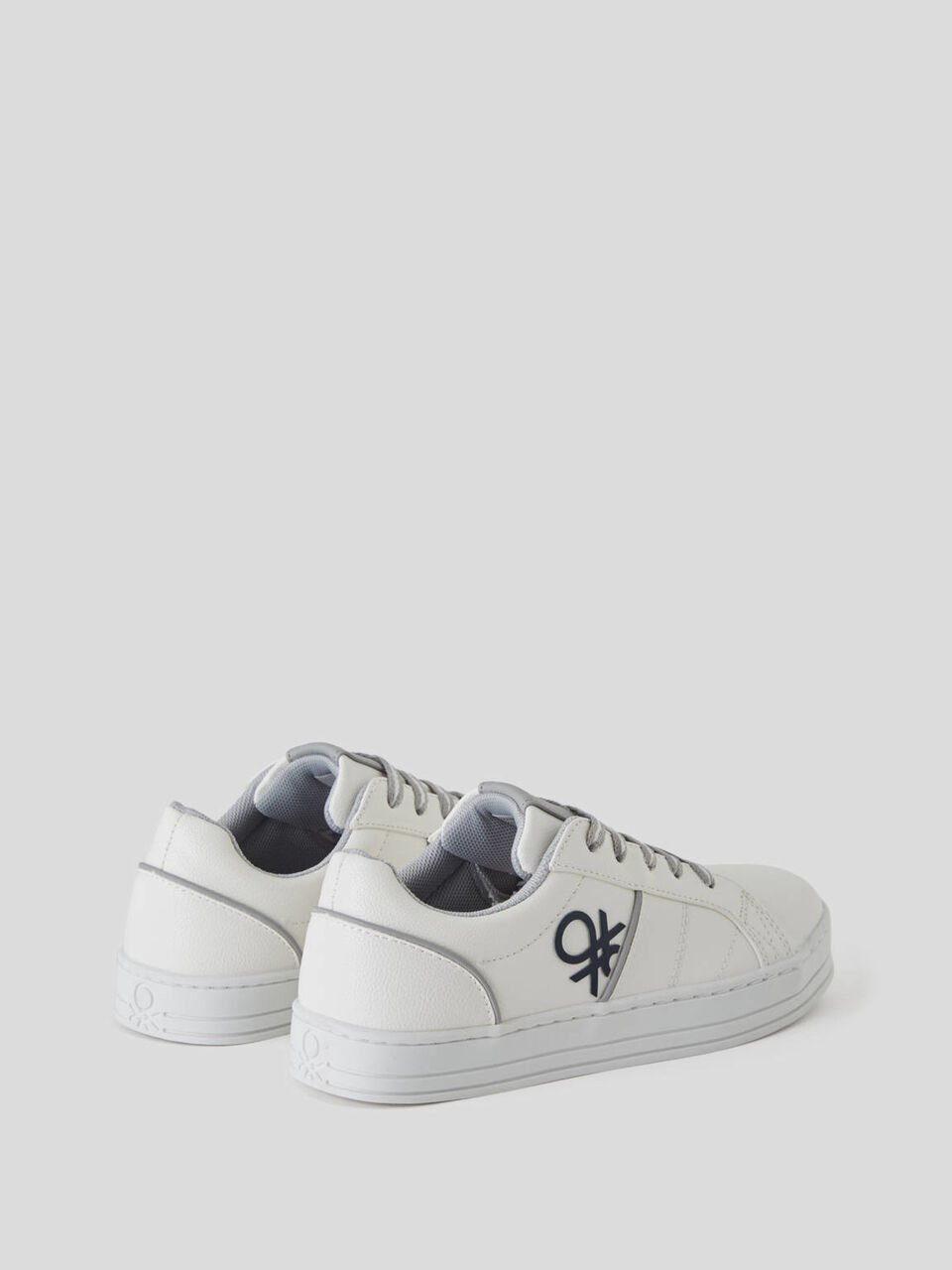 Low-top sneakers with logo image number 2