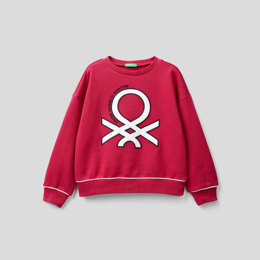 100% cotton sweatshirt with shiny logo