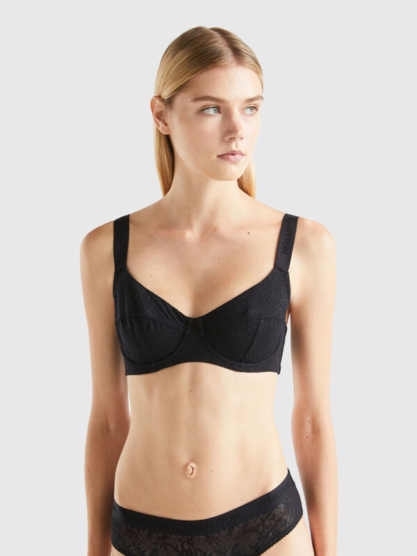 C cup bra in stretch lace