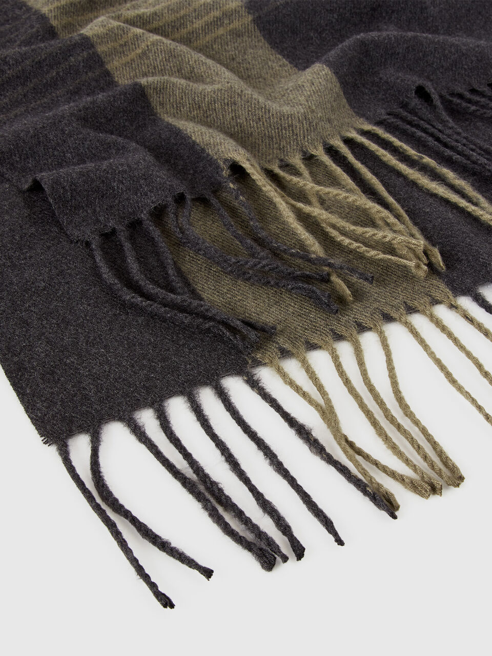 SCARF Women image number null