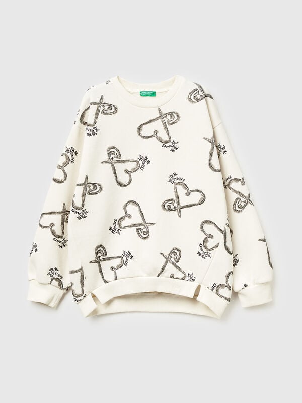 White sweatshirt with heart print Junior Girl
