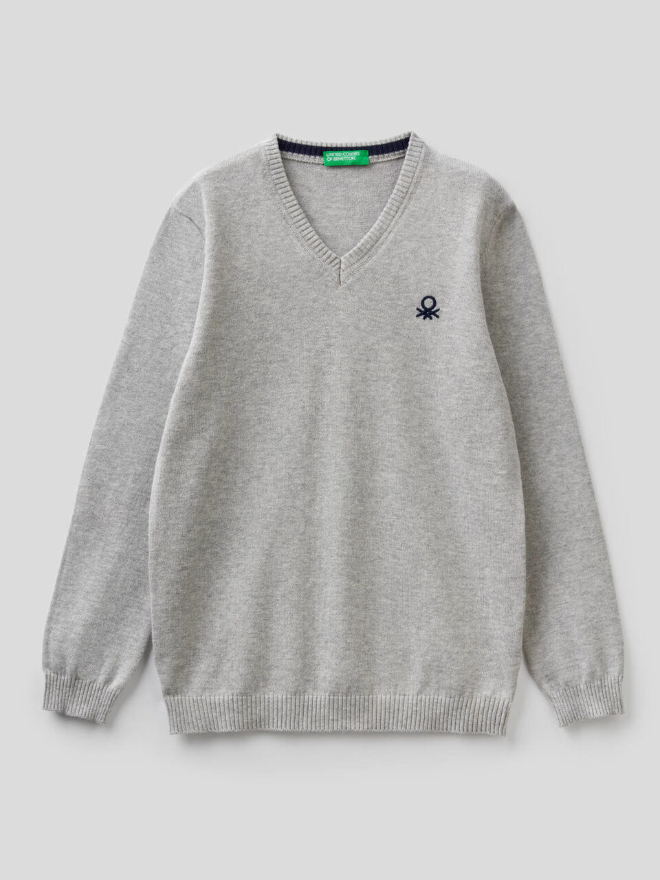 100% cotton V-neck sweater image number 1