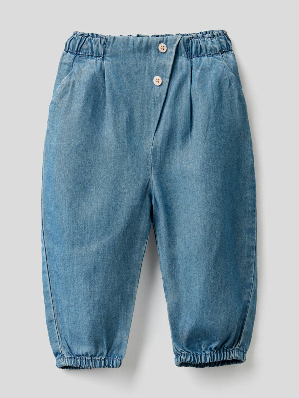 Trousers with gathered waist image number 1