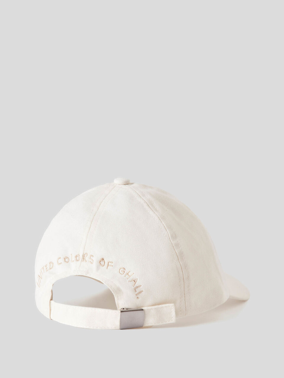 Hat with embroidered logo by Ghali image number 2