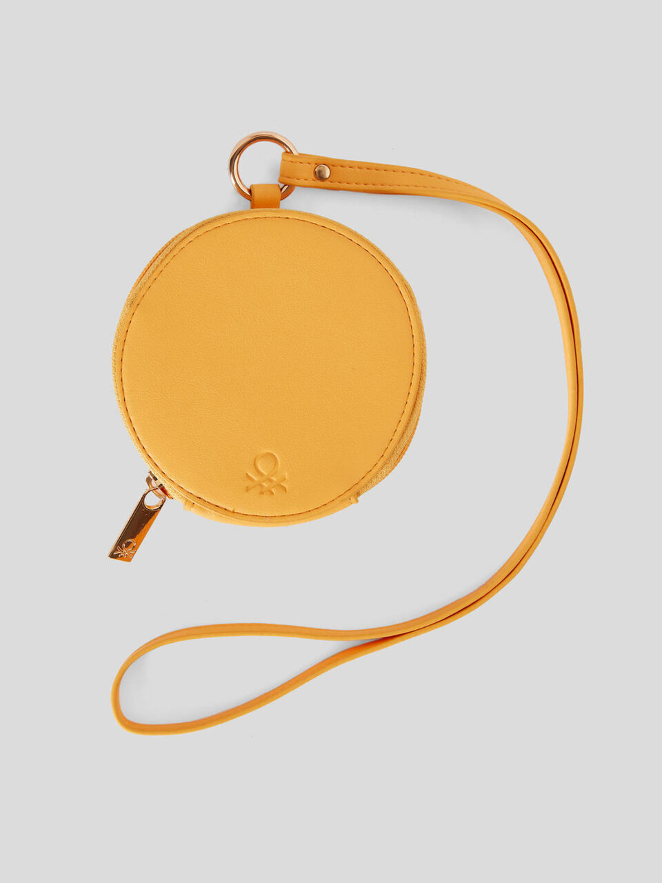 Round change purse with lace image number 1