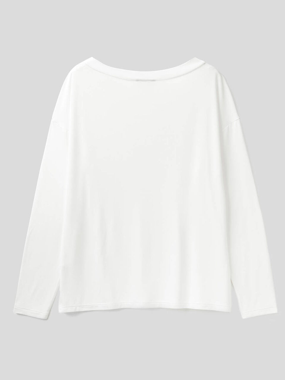 T-shirt in sustainable stretch viscose image number 2