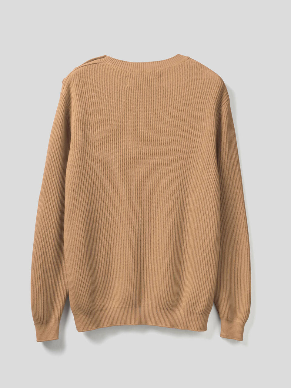 Sweater with buttons on the shoulders image number 2