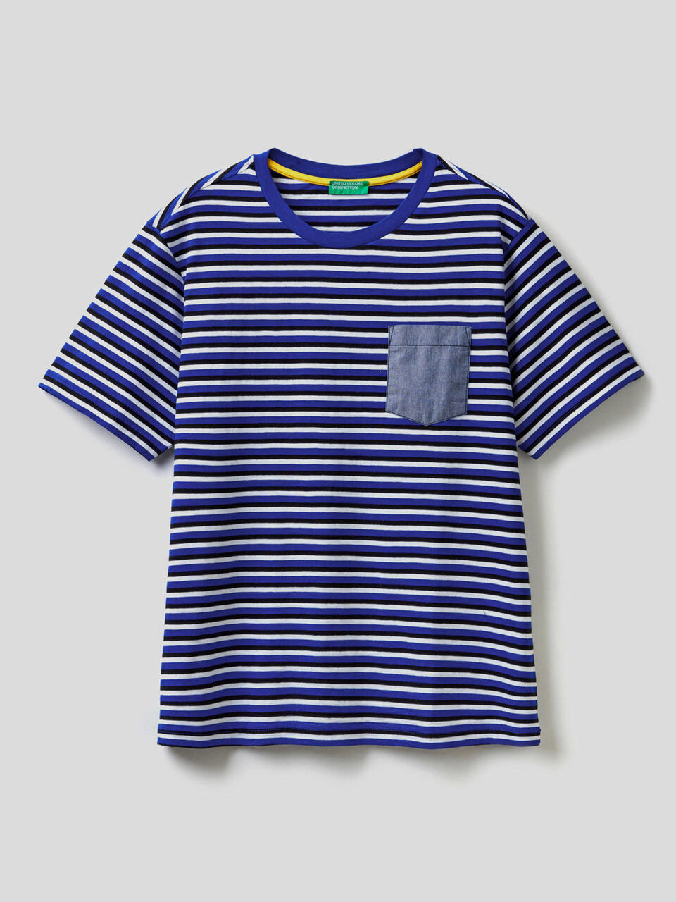 Striped t-shirt with clashing pocket image number 1