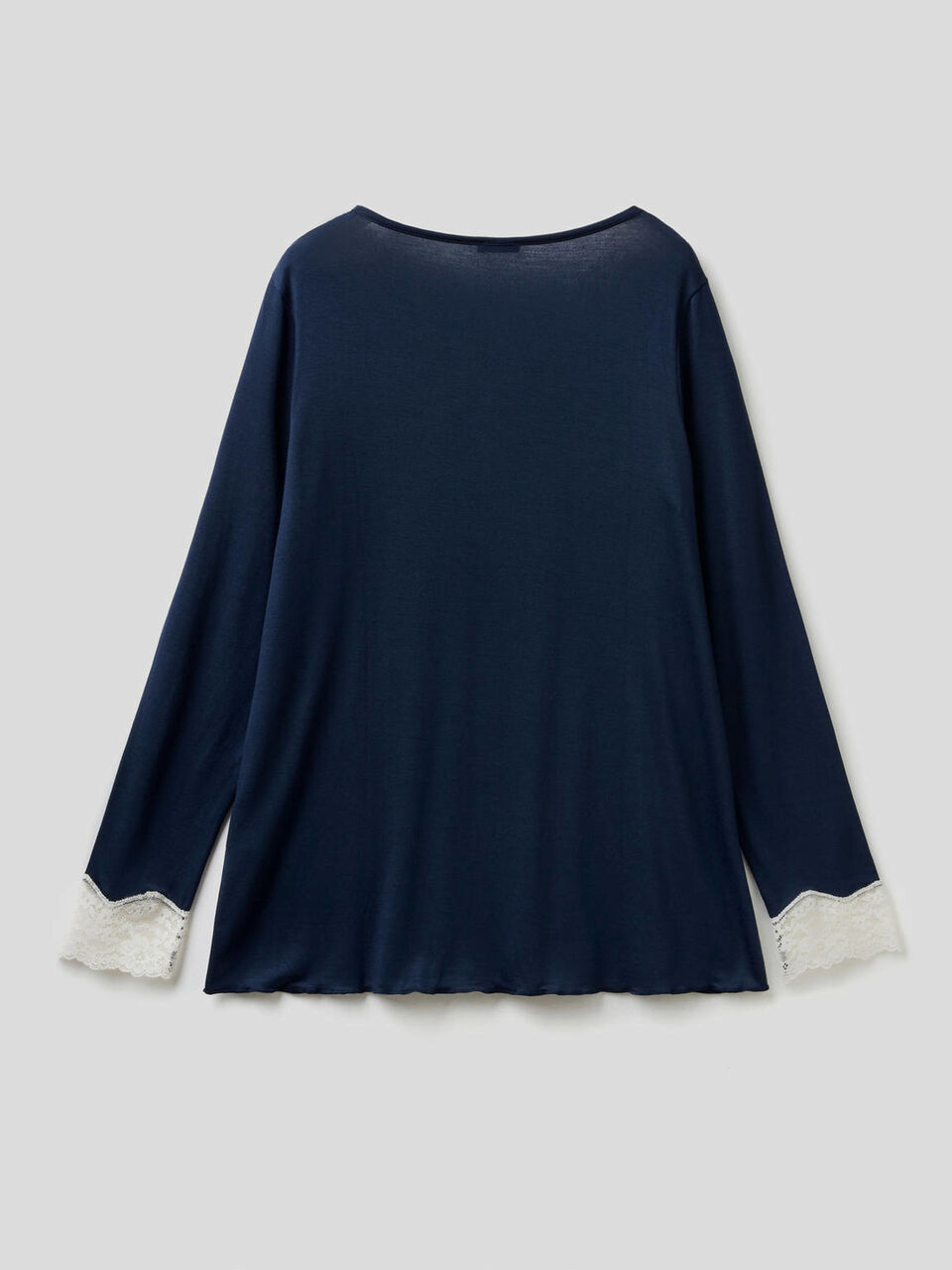 Top with lace detail image number 2