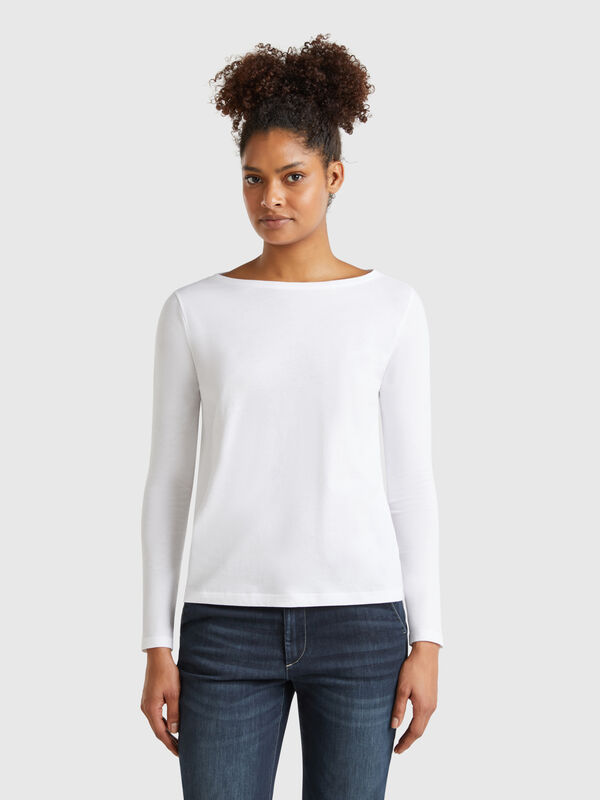 T-shirt with boat neck in 100% cotton Women