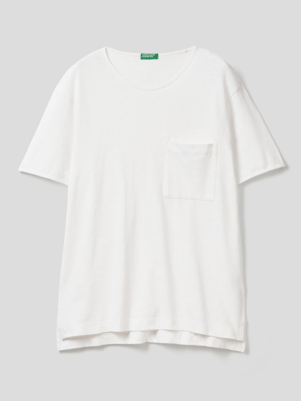 Linen blend t-shirt with pocket image number 1