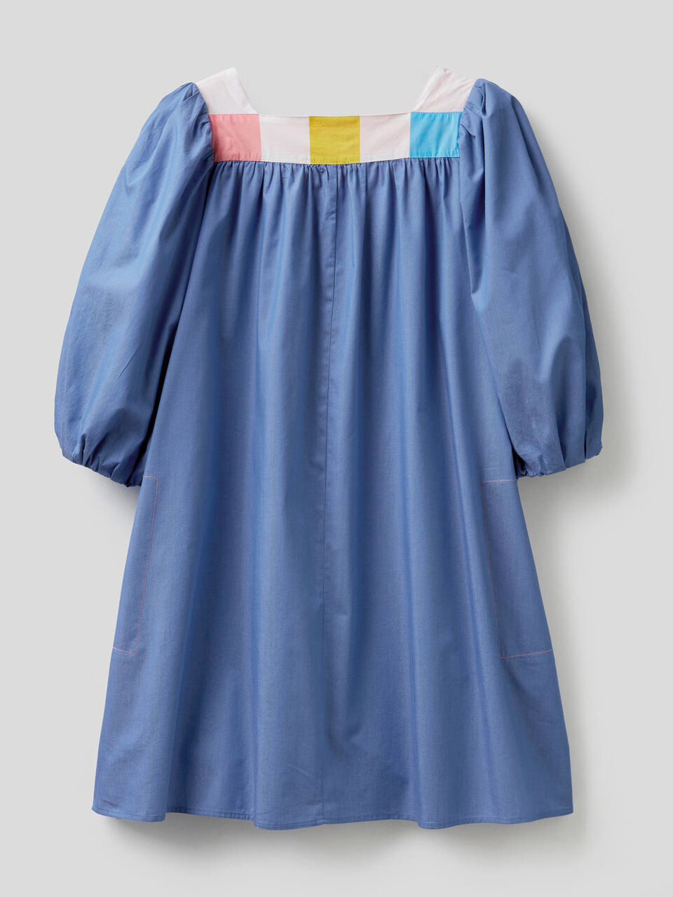 Short dress with 3/4 puff sleeves image number 2
