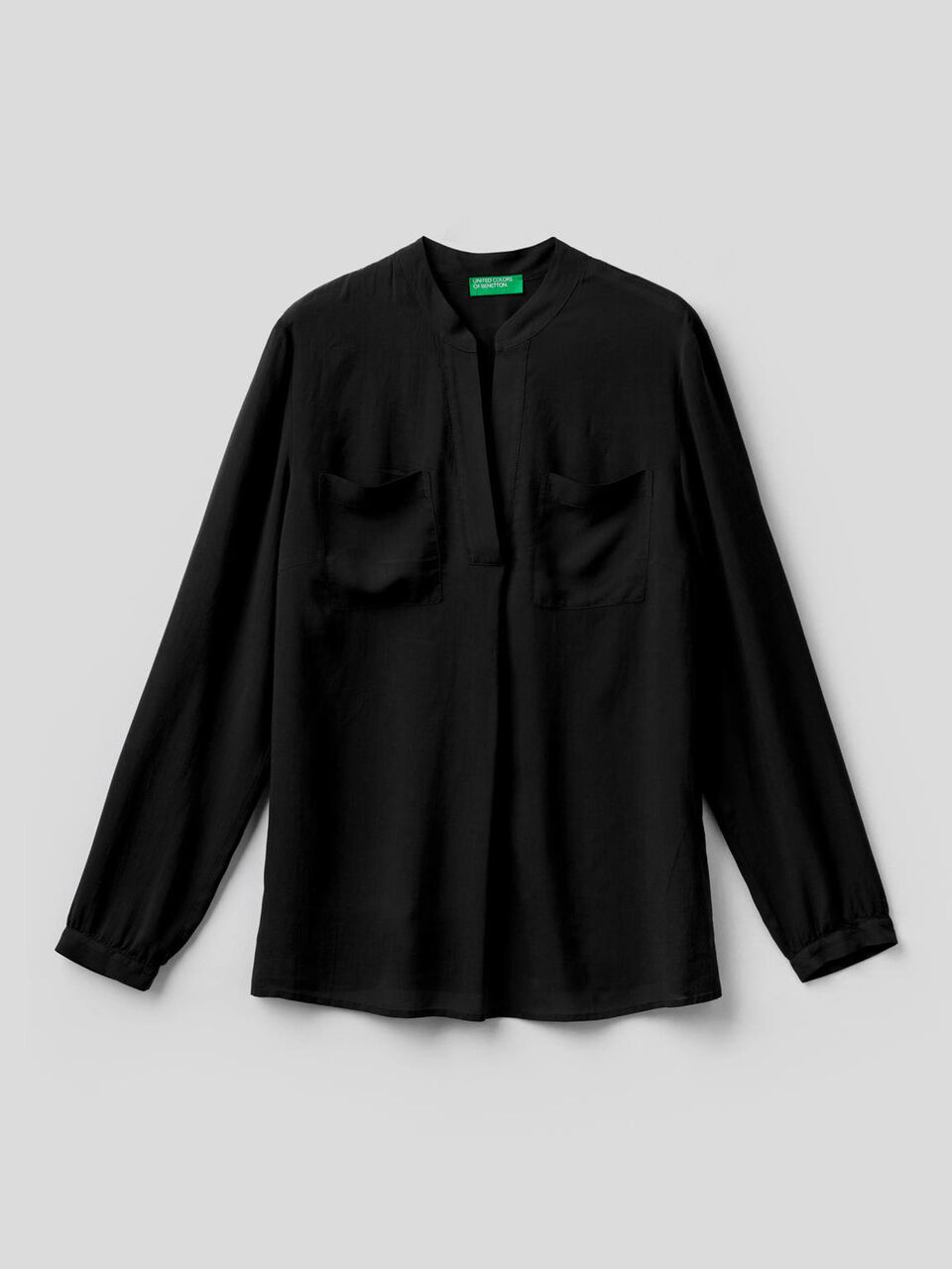 Flowy blouse with V-neck image number 1