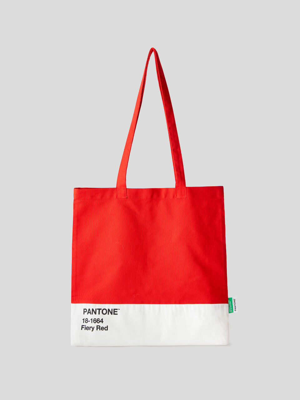 BenettonxPantone™ red shopping bag
