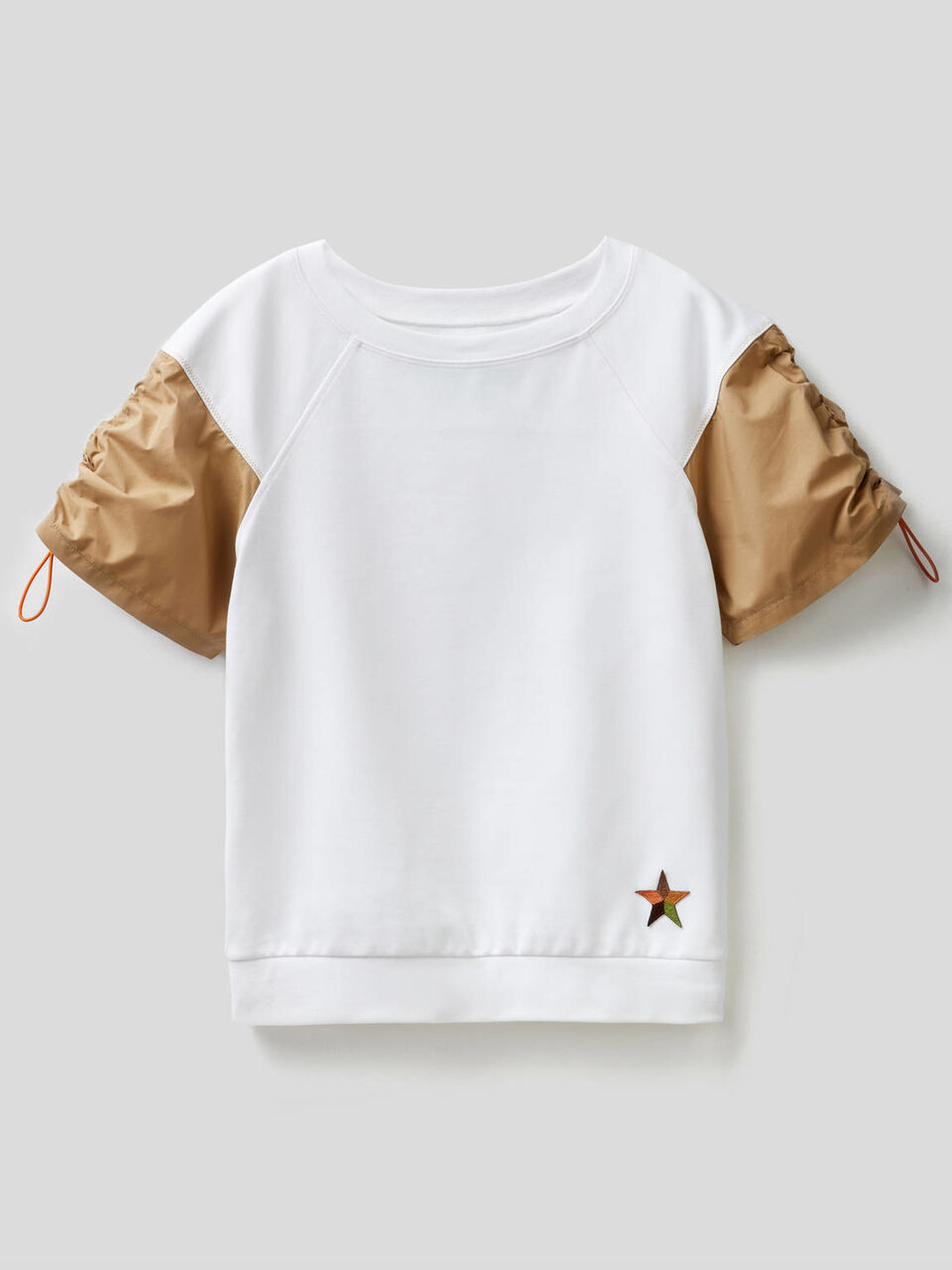 Sweatshirt with short puff sleeves image number 1
