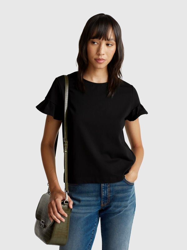T-shirt with ruffled sleeves Women