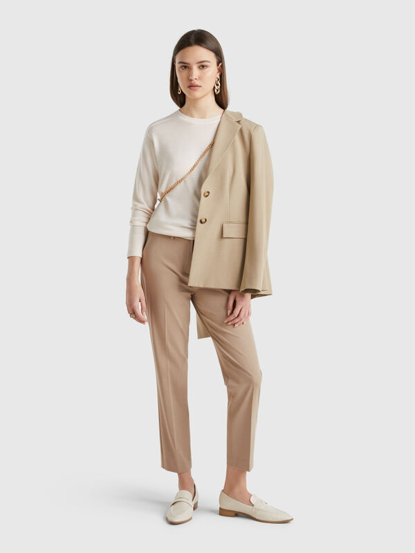 Flowy slim fit trousers Women
