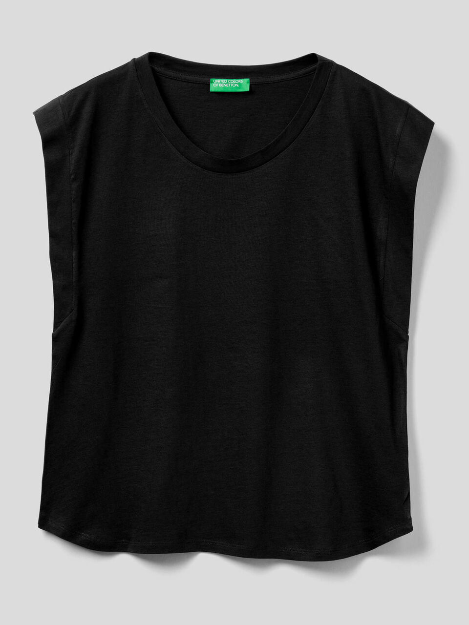 Cotton t-shirt with cap sleeves image number 1