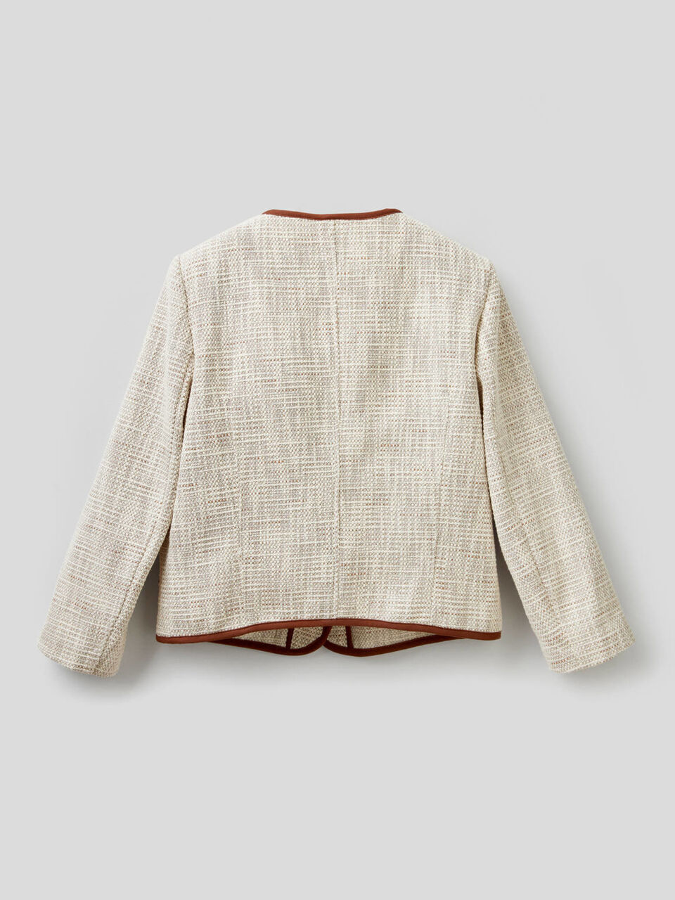 Jacket with clashing sides image number 2