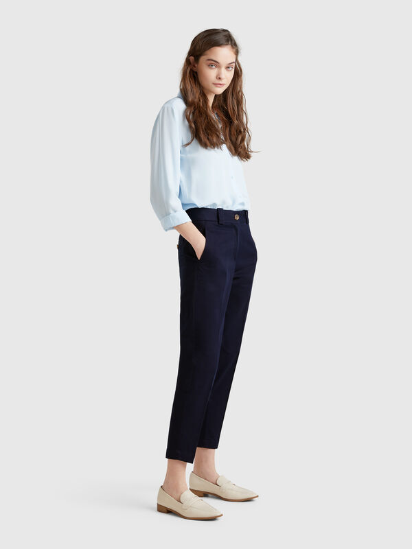 Slim fit trousers Women