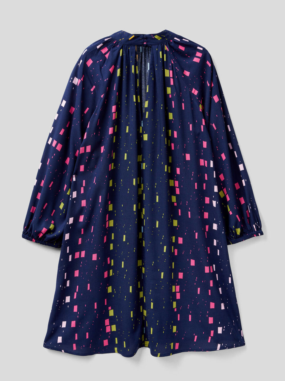Patterned dress in sustainable viscose image number 2