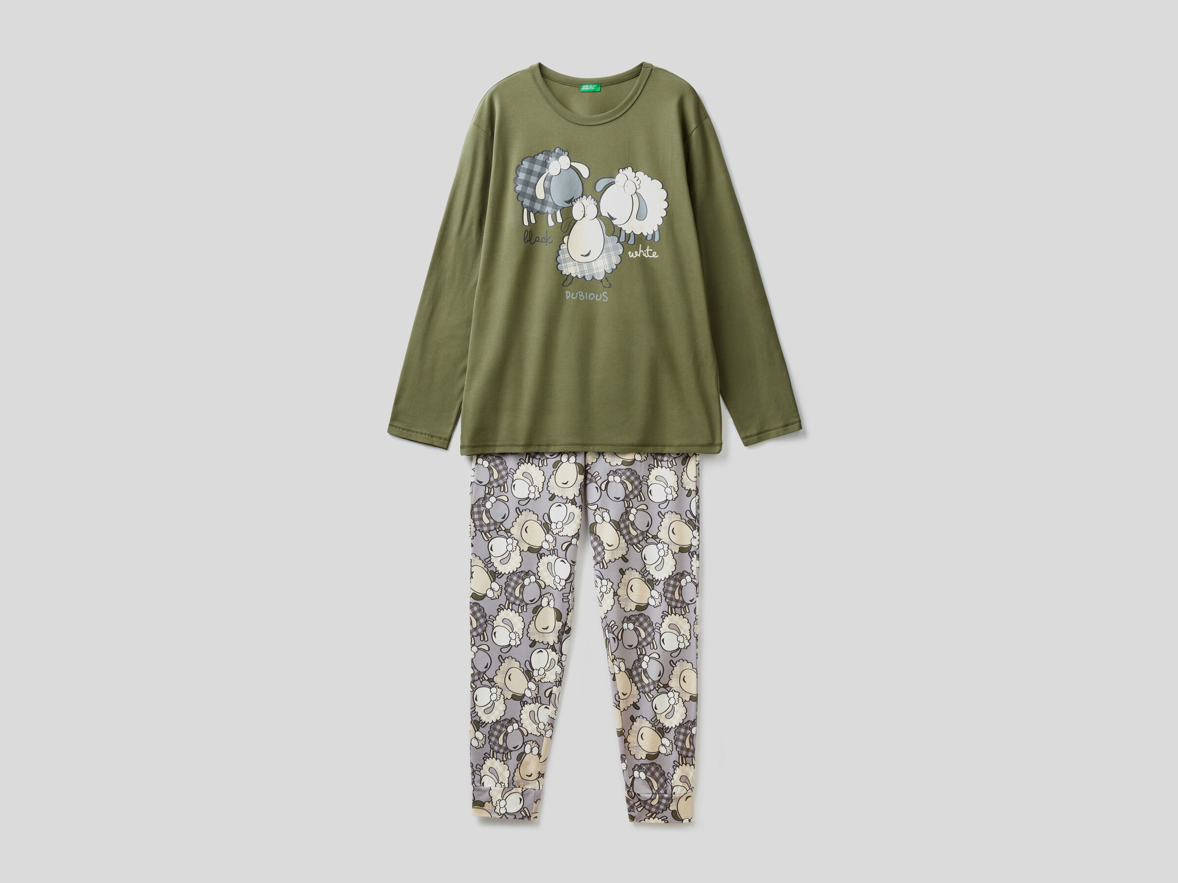 Warm stretch cotton pyjamas image number 4