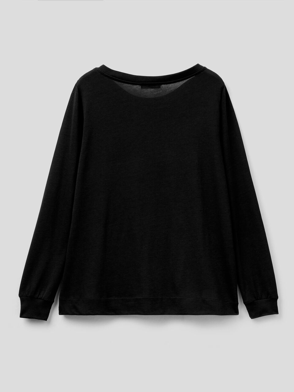 Long sleeve t-shirt with cuff image number 2