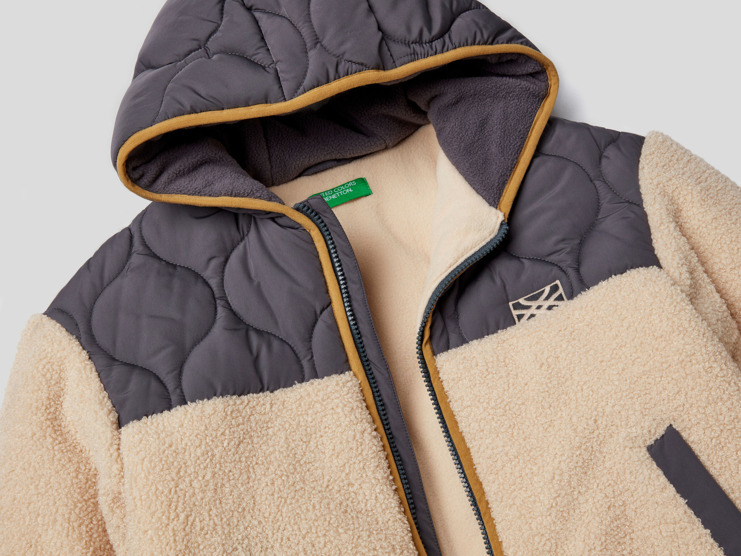 Oversized jacket in fleece and nylon image number 3