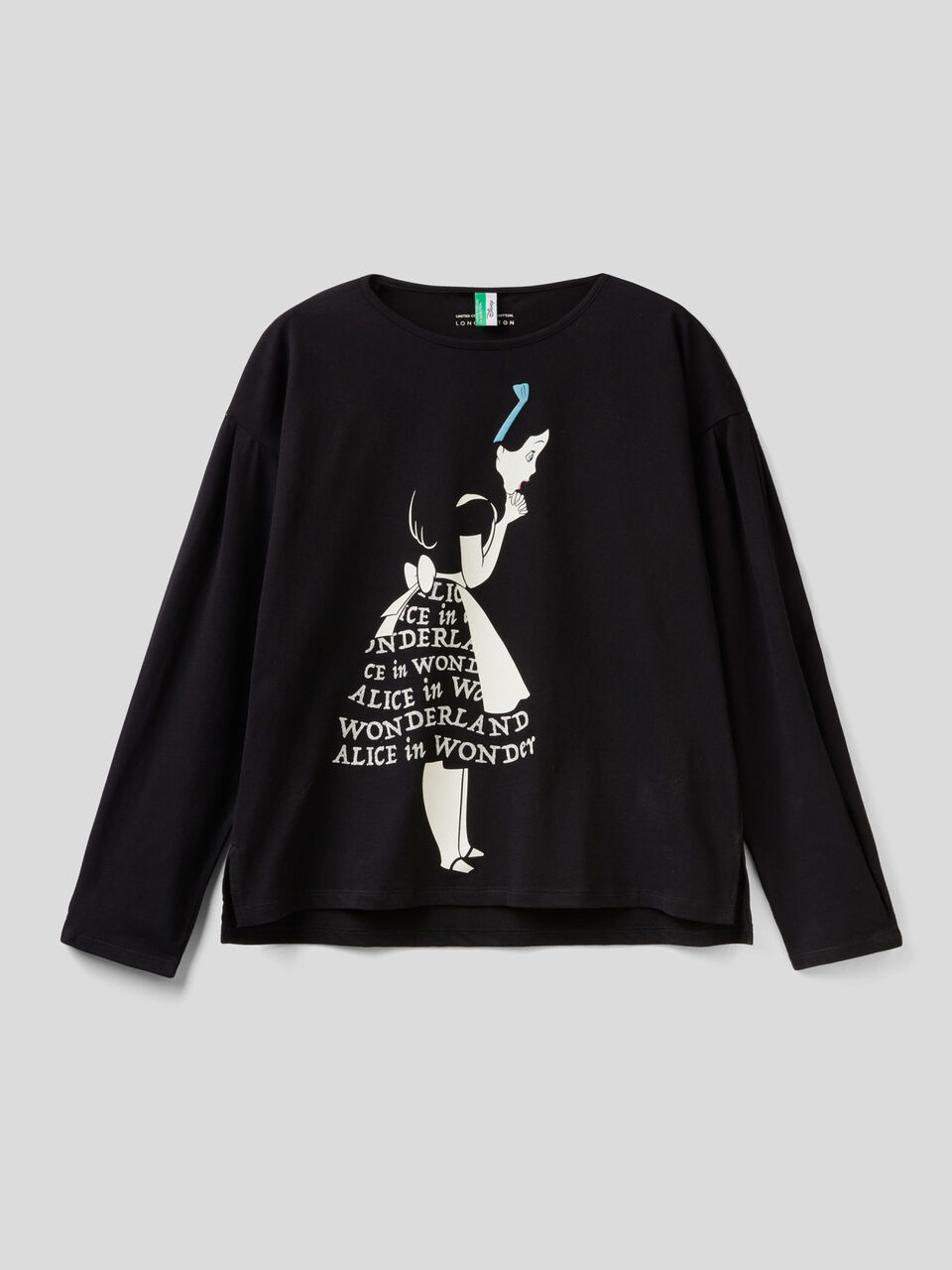 Alice in Wonderland t-shirt image number 1