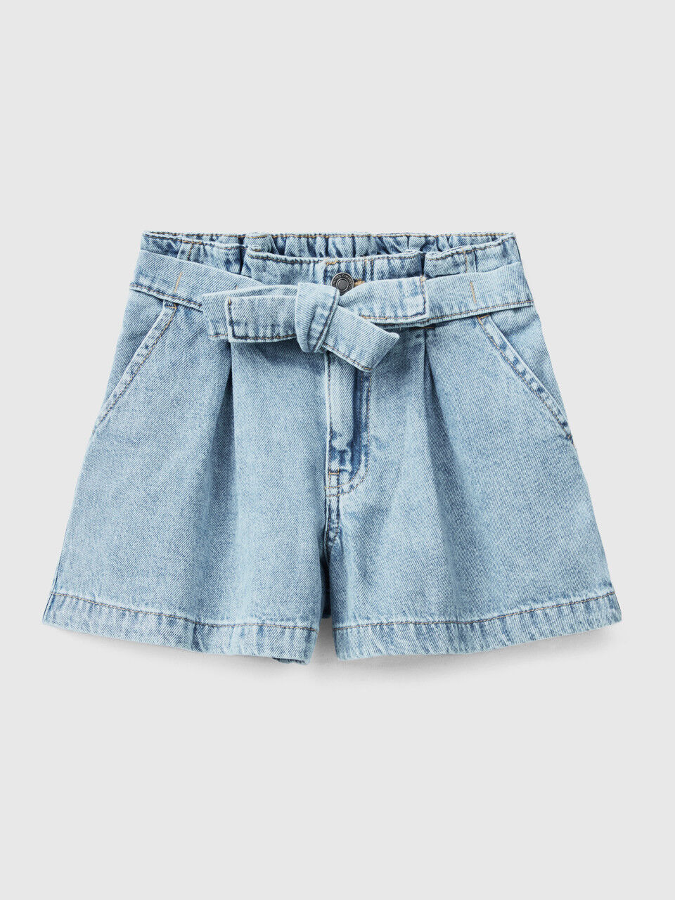 Denim bermudas with sash