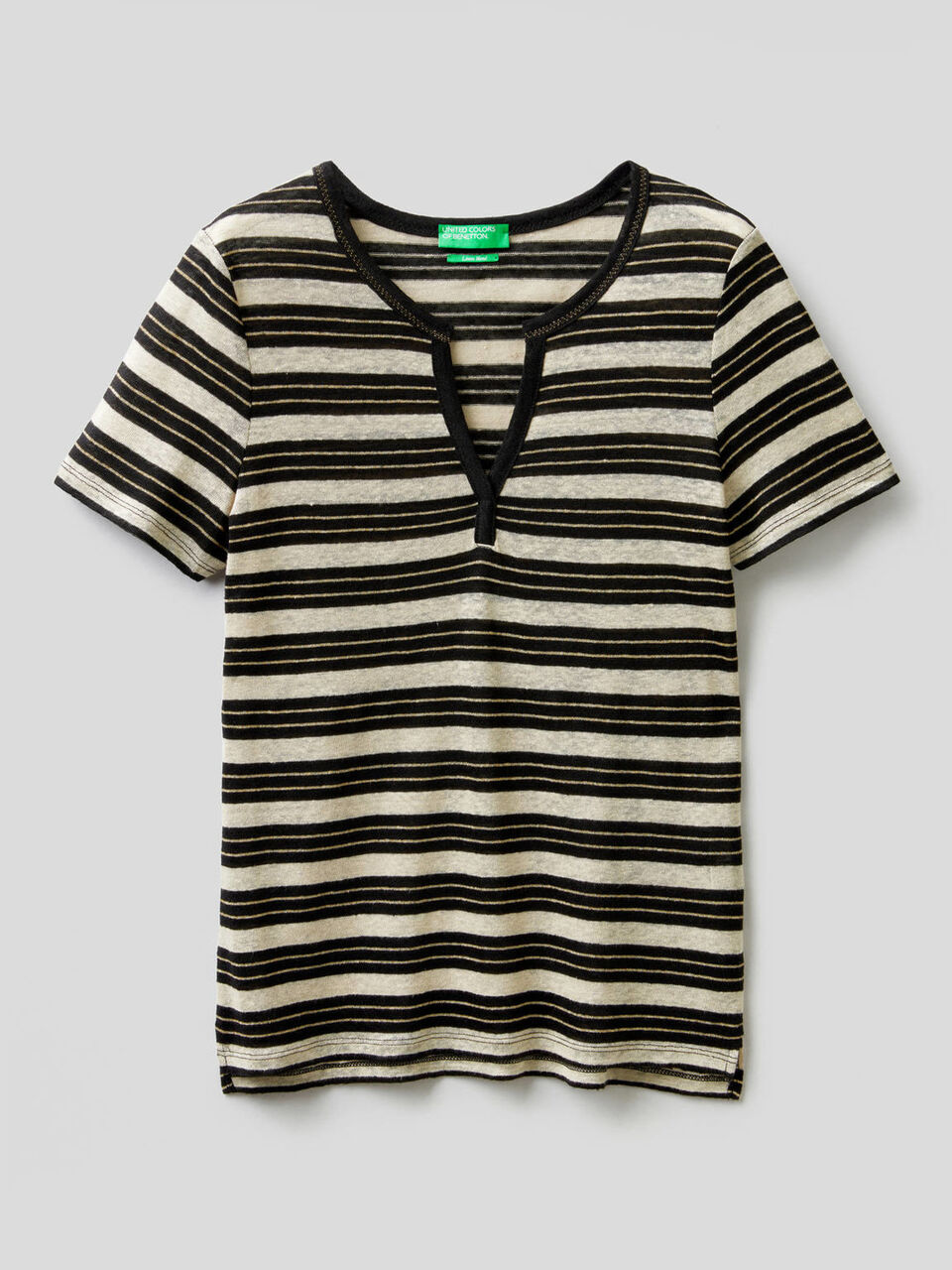 Striped t-shirt with V-neck image number 1