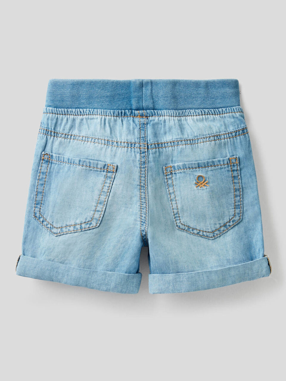Jean look bermudas with stretch waist image number 2