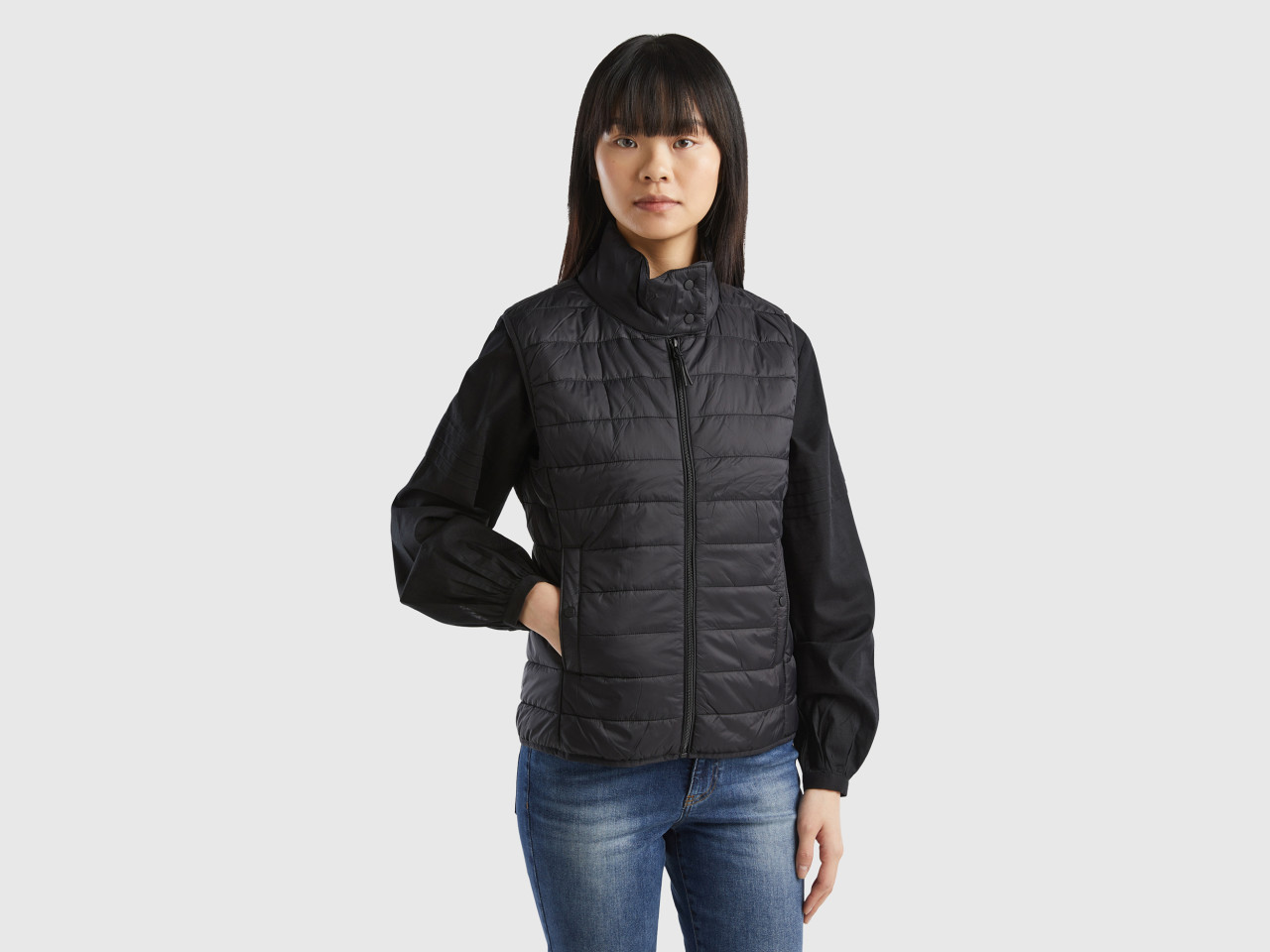 Women's Sleeveless Puffer Jackets New Collection 2024